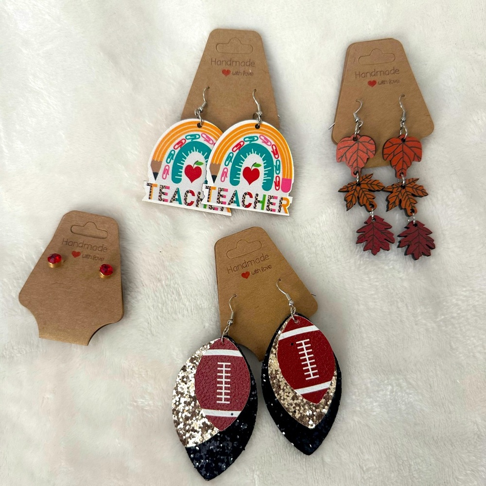 Adorable Earring Bundle - image 1